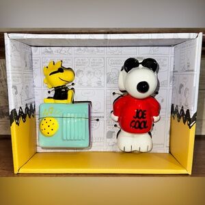 Super Cute 🥰 Peanuts SNOOPY "JOE COOL" & Woodstock Salt & Pepper set